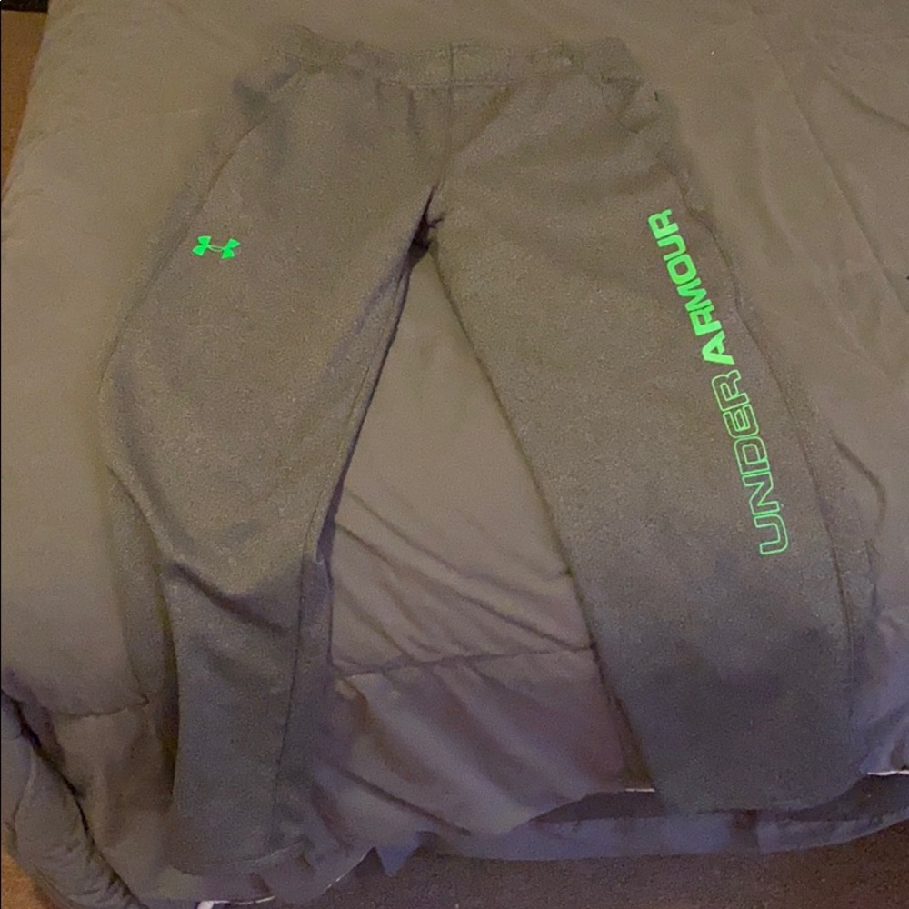 Under armor sweatpants